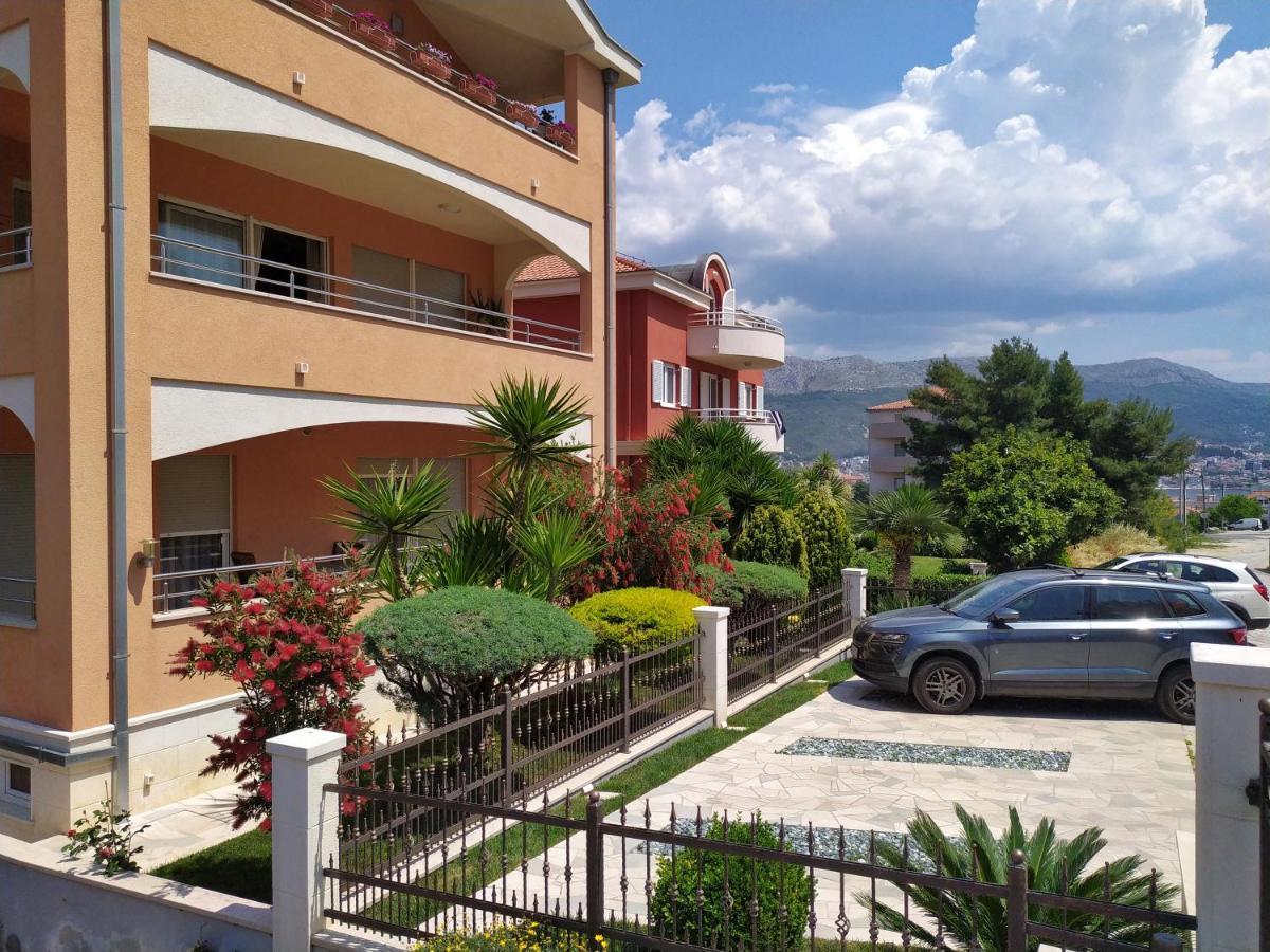 Apartmani Skejic Split Bagian luar foto