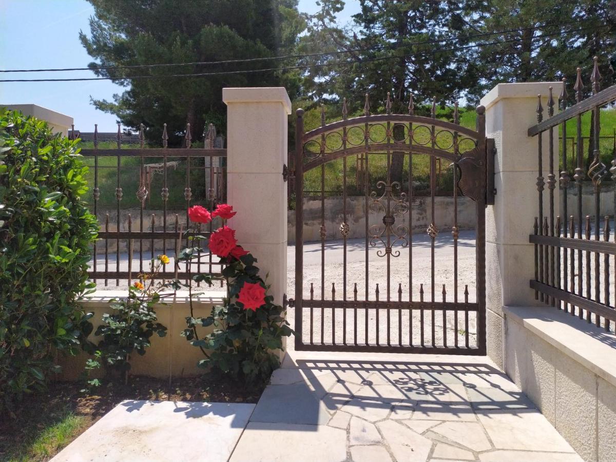 Apartmani Skejic Split Bagian luar foto