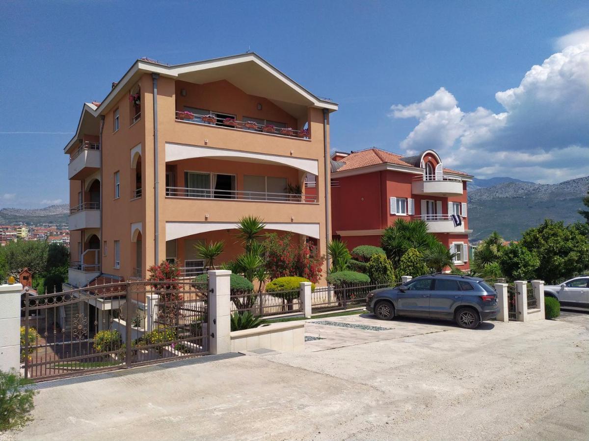 Apartmani Skejic Split Bagian luar foto